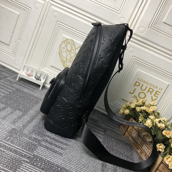 ルイヴィトンバッグ背面デザイン